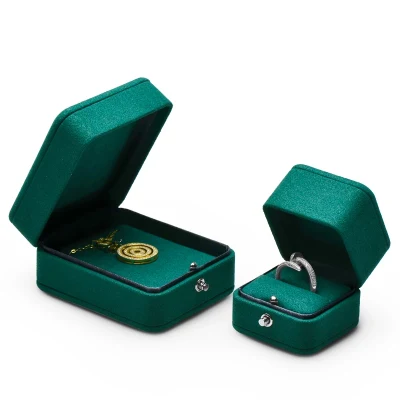 Caja de anillo con botón a presión de microfibra verde nuevo a la moda, caja colgante, organizador de almacenamiento de joyas, paquete de regalo para compromiso